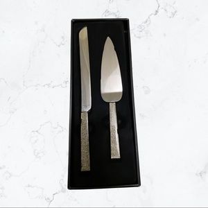 BNIB - Wedding cake cutter set
